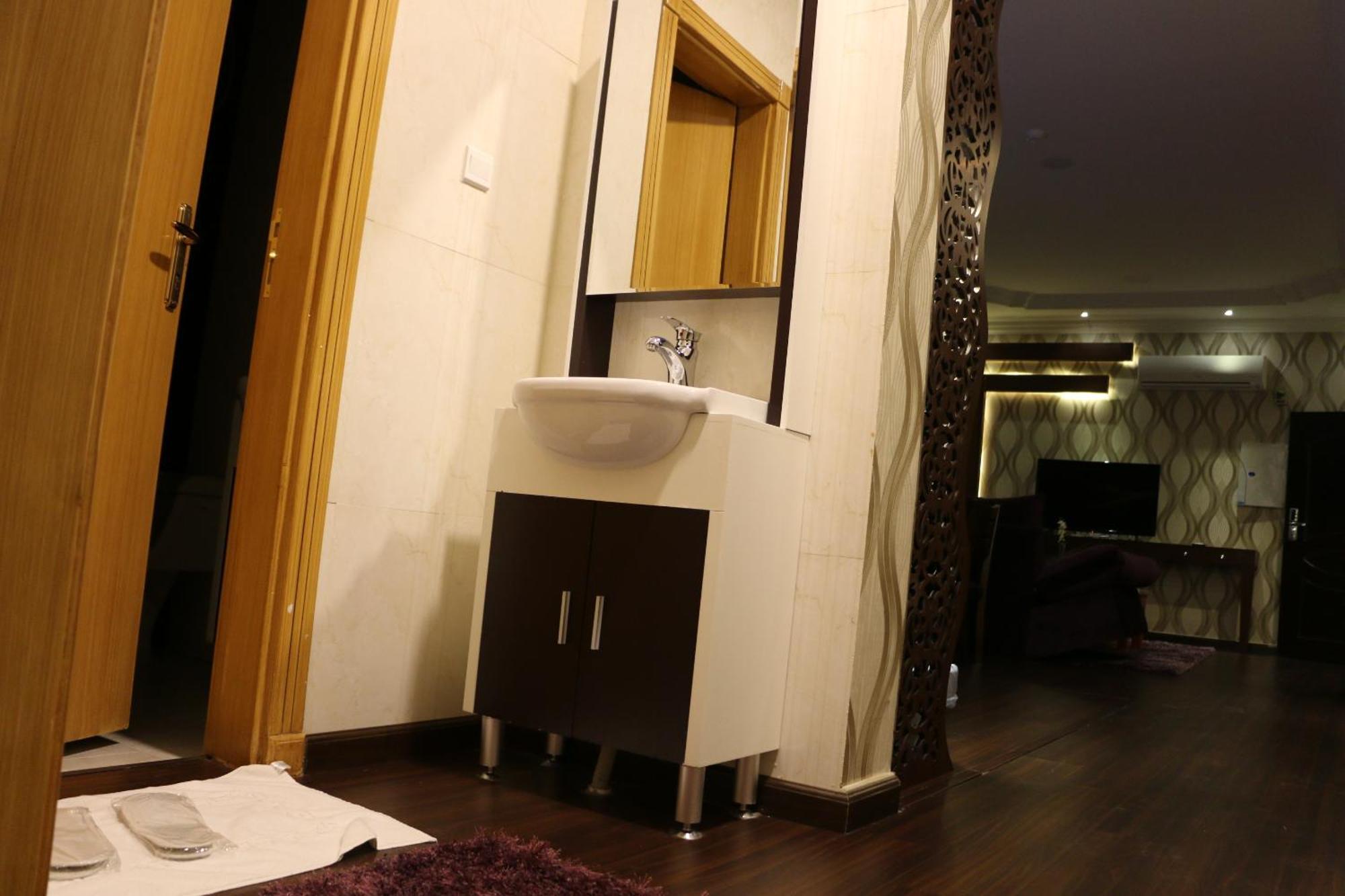 Al Joon Hotel Riadh Zimmer foto