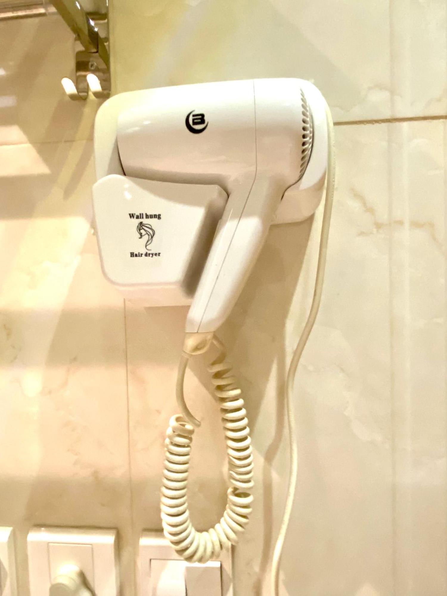Al Joon Hotel Riadh Exterior foto